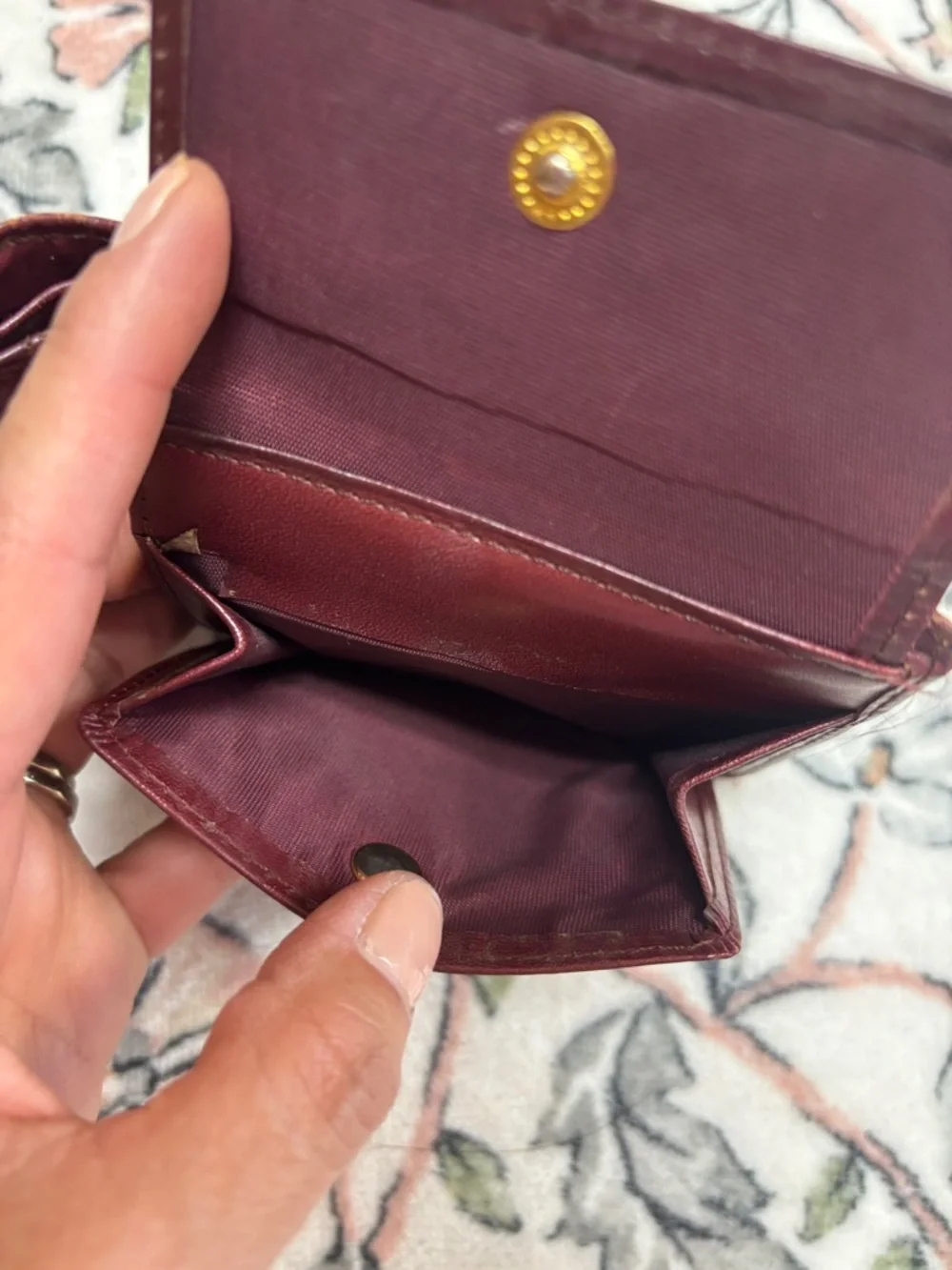 Cartier‎ Burgundy Leather Bifold Wallet with Gold Corners